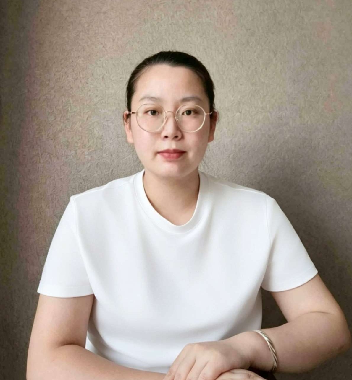 黄婷